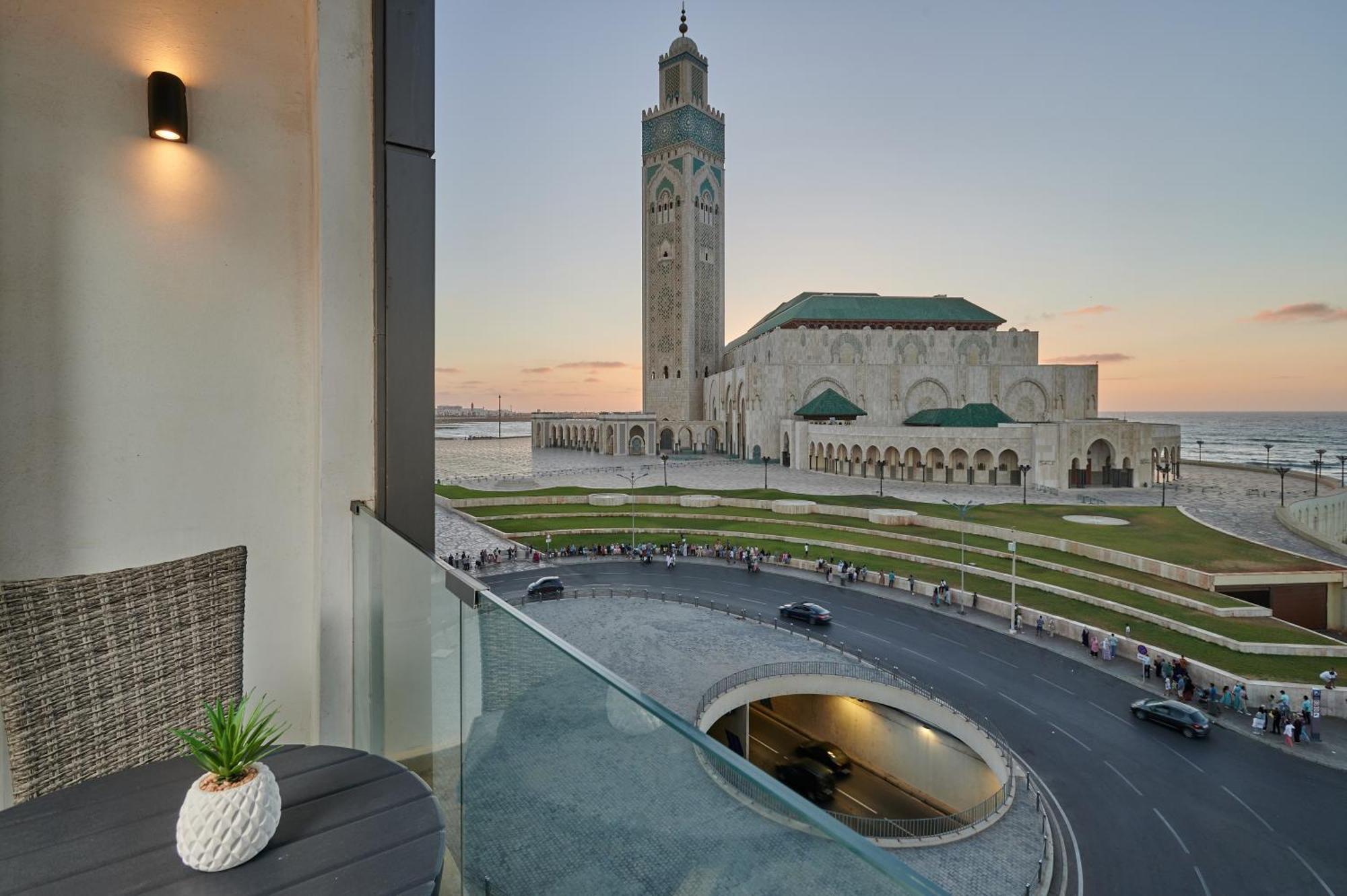 Thecasaedition - Bel Azur - Sea View & Hassan II Mosque Residency Казабланка Екстериор снимка